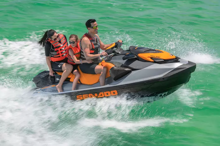 Lanchas, jet skis e pontoons: conheça o financiamento que facilita a compra desses bens